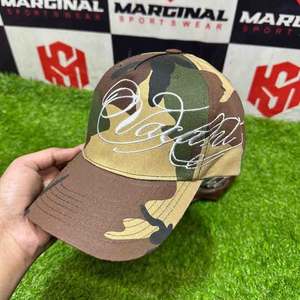 Casquettes de baseball unisexes Camo Design à 5 panneaux imprimées sur mesure avec un design classique et une broderie 3D - Product Image 2