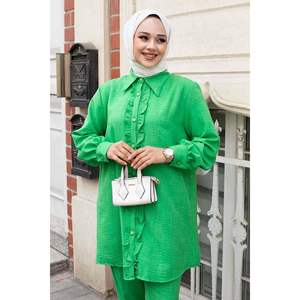 ชุดฮิญาบ2ชิ้นแบบมีระบายด้านหน้าสีเขียว - Product Image 2