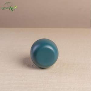 Jarrón de Bambú de Forma Suave: Ecológico y Duradero, Decoración Compacta para Espacios Modernos - Product Image 2