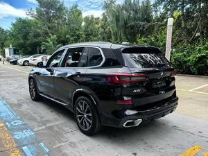 BMW X5 xDrive40Li M Sport Package 2022 d'occasion en excellent état - Véritable kilométrage, état d'origine, SUV bien entretenu - Product Image 5