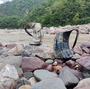 Jarra de Cuerno de Búfalo Inspirada en los Vikingos, Hecha a Mano - Product Image 1