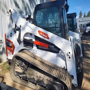 Cargadora de Orugas T770 con Cargadores Frontales y Traseros, Capacidad de Carga de 9 Toneladas, Usada, para Construcción - Product Image 3