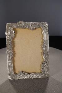 Cadre photo en aluminium ondulé, design perforé épais, durable, taille personnalisée, haute qualité pour la décoration du salon, élégant et durable - Product Image 5