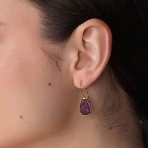 Boucles d'oreilles pendantes plaquées or 18 carats faites à la main |   Bijoux en laiton tendance pour femmes pour mariage |   Exportateur en gros OEM indien - Product Image 5