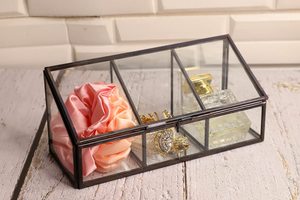 Three Compartment Custom Sizing Zinc Plating Black Color Home Decorative Tapered <b>Glass</b> <b>Box</b> Top Selling Item for Bulk Export - Product Image 4