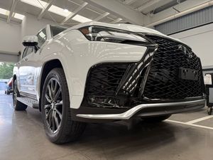 Lexus LX-700h SUV 4WD 2025 Seminuevo - LISTO PARA ENVIAR - Product Image 4