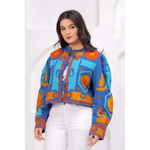 เสื้อแจ็คเก็ตผ้าฝ้ายลายดอกไม้สีน้ำเงินสำหรับผู้หญิง แบบสองด้าน สไตล์บอมเบอร์ วาร์ซิตี้ โบโฮ พิมพ์ลายด้วยมือ ตกแต่งด้วยหนัง สำหรับฤดูใบไม้ผลิและฤดูใบไม้ร่วง - Product Image 5