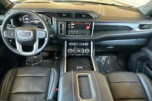 GMC Yukon XL Denali 2024 - Product Image 2