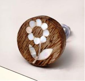 Boutons de porte et poignées de tiroir en pierre hautement polis, couleur, forme et taille personnalisées, fabriqués en Inde - Product Image 1