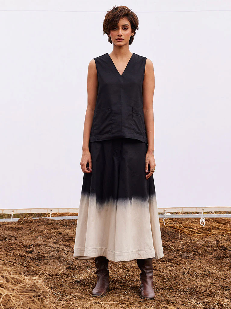 สีน้ำตาล