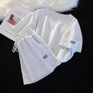 Conjunto de Shorts Deportivos de Verano 2025 para Mujer, Talla Grande, Color Sólido, con Capucha, Manga Corta, Dos Piezas, Sexy y con Logo Frontal para Club - Product Image 4