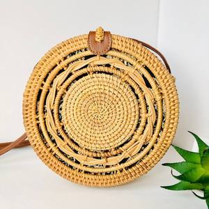 Sacs cabas ronds en rotin élégants, prix compétitif, sac à main artisanal, sac à bandoulière, fabriqué au Vietnam - Product Image 1