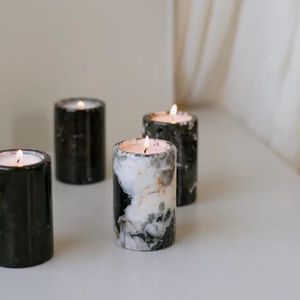 Porte-bougie votif en marbre design, fait main, résistant à la chaleur, idéal pour des soirées douillettes, améliore l'ambiance, éclairage doux et apaisant - Product Image 1