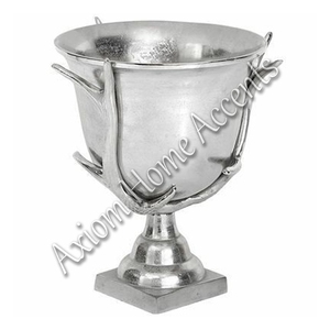 Axiom Home Accents Jarrón de suelo de aluminio hecho a mano Estética moderna Florero de Navidad transparente para sala de estar de boda - Product Image 3