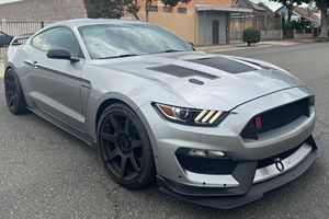 Ford Mustang Shelby GT350R 2020 Usado en Buen Estado, 14,900 Millas, Transmisión Manual de 6 Velocidades, Propietario de California, Varias Modificaciones - Product Image 2