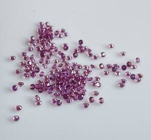 พลอยโกเมน rhodolite พลอยเทียมสีชมพูธรรมชาติ1.5มม. พลอยเทียมสีชมพูแบบหลวม - Product Image 1
