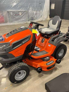 รถตัดหญ้า Husqvarna TS 242XD รุ่นใหม่เอี่ยม 24 แรงม้า เครื่องยนต์เบนซิน ขนาด 42 นิ้ว พร้อมจำหน่าย - Product Image 3