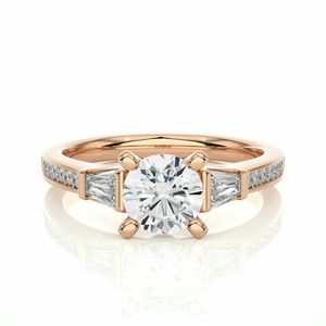 แหวนหมั้นเพชรสามก้อนทรงบาแกตต์ทรงกลมและติดอยู่ - Product Image 1