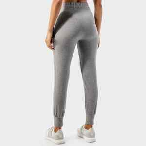 Vêtements de sport UNIQUE pour femmes, pantalon de jogging à jambes larges en molleton personnalisé avec des caractéristiques de séchage rapide et écologiques pour les sports d'hiver - Product Image 3