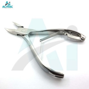 Pinzas de pedicura de grado profesional ALMAC para uñas de los pies encarnadas gruesas hechas de acero inoxidable quirúrgico con asas de agarre cómodas - Product Image 2