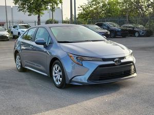Corolla LE FWD d'occasion 2023 - Product Image 1