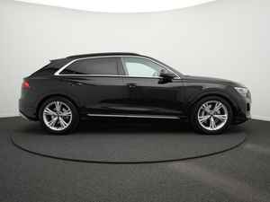 AUDI Q8 55 TFSI e quattro tiptronic*S line*8-fach híbrido 394hp USADO 2025 con TRANSMISIÓN AUTOMÁTICA - Product Image 2