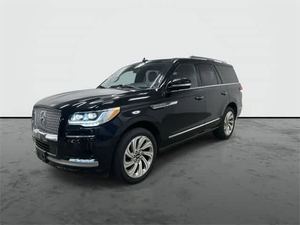 รถ SUV ปี 2024 Infinite Black Metallic Clearcoat L - Navigator Reserve 4WD 3.5L V6 440 แรงม้า 7 ที่นั่ง สภาพดี ราคาคุ้มค่า - Product Image 5