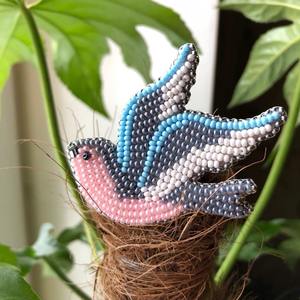 Porte-clés brodé à la main avec des perles de rocaille, avec étiquette personnalisée, broderie de perles de rocaille, porte-clés avec nom pour breloques de sac - Product Image 1