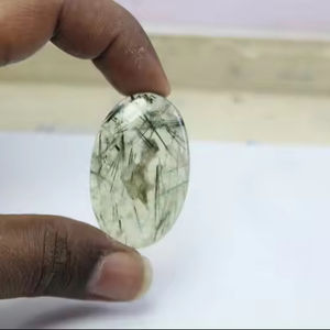 อัญมณีคริสตัลสีเขียวขัดด้วยมืออัญมณีสำหรับทำเครื่องประดับที่ไม่เหมือนใคร - Product Image 1