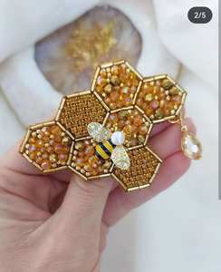 Breloques décoratives en perles pour sacs fourre-tout et pochettes – Breloques élégantes en perles fines, conçues avec des détails raffinés - Product Image 6