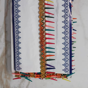 Diseñador Zari encaje bordado para ropa de novia Lehengas y Dupattas Heavy Work Borders disponibles para exportación a granel - Product Image 1