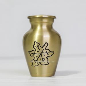 Fabricant d'urnes de crémation souvenir petites urnes gravées en laiton noir pour cendres humaines fournitures funéraires urne de bijoux de crémation - Product Image 4