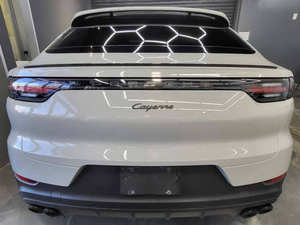 Porsche Cayenne 2023 d'occasion en excellent état - Product Image 2