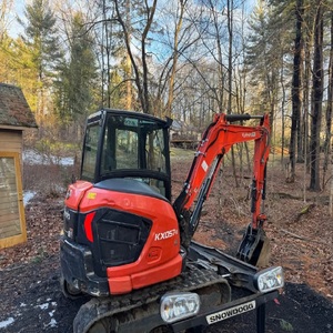 Miniexcavadora KX057-5, Construcción de Primera Calidad, 12,200 LBS de Peso, Motor de 47.6 HP, Caja de Cambios, Bomba PLC, Rodamiento, 34 Toneladas, Rápida - Product Image 1