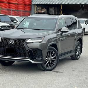 Lexus LX600 F Sport 2023 de couleur grise disponible à la vente. - Product Image 1