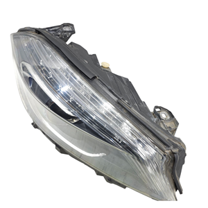 ไฟหน้าด้านหน้าขวาเมอร์เซเดส เอ-คลาส ซีรีส์ (W176) A1768200661 (12>18) - Product Image 3
