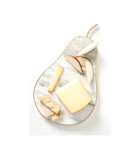 Plateau à fromage en marbre et en bois bicolore avec surface polie lisse pour servir du fromage et des fruits dans des restaurants modernes - Product Image 3