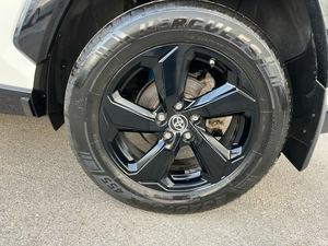 Oferta Especial: Toyota RAV4 Híbrido XSE Usado - ¡Listo para Enviar! - Product Image 5