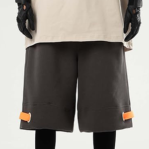 Pantalones cortos informales de poliéster para hombre, cintura elástica, diseño de patrón sólido, bolsillos con patrón de playa sublimado - Product Image 2