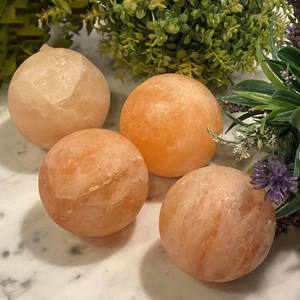 หิมาลายันเกลือลูกบอลแข็ง3 "x 3" x 0.7 "หินนวดธรรมชาติสำหรับการบำบัดดีท็อกซ์และขัดผิว - Product Image 2