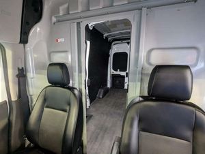 Ford Transit Cargo 250 High Roof LB RWD ปี 2022 สภาพดี ราคาสุดคุ้ม พร้อมส่ง - Product Image 4