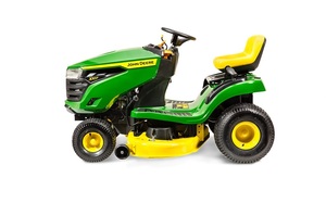 Tractor cortacésped John Deere X107 de 22 HP con transmisión por engranajes, 2WD, verde y amarillo. - Product Image 6