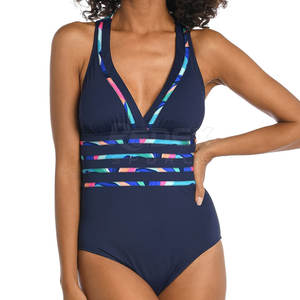 Traje de baño de tamaño adulto para niñas hecho a medida Color sólido Logotipo frontal Spandex/Poliéster Transpirable Venta directa de fábrica-1 pieza - Product Image 3