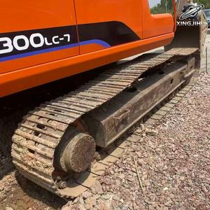 รถขุด Doosan DH300 มือสอง ขนาด 30 ตัน บุ้งกี๋ 1.4 ลบ.ม. แบรนด์เกาหลีแท้ รถขุดตีนตะขาบขนาดใหญ่สำหรับงานก่อสร้าง ชั่วโมงการใช้งานต่ำ ได้รับการรับรองมาตรฐาน CE - Product Image 5