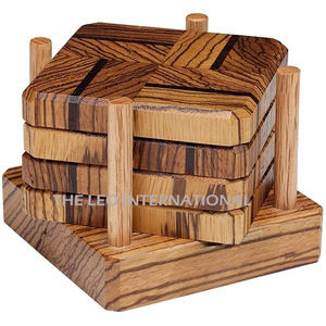 ชุดจานรองแก้วไม้ธรรมชาติคุณภาพสูง 4 ชิ้น รูปทรงสี่เหลี่ยม ผลิตจากไม้สำหรับใช้ในครัว เกรดสำหรับอาหาร - Product Image 1