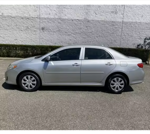 OFERTA ESPECIAL Toyota Corolla LE 2009 / Disponible para la Venta con Bajo Kilometraje, Motor de Gasolina / Auto Usado en Excelentes Condiciones y Sin Accidentes - Product Image 4