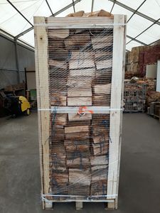 Fresh Oak Firewood Excellent Burn Rate Ready for Consumption 4-Year <b>Shelf</b> Life Warehouse Storage - Product Image 4