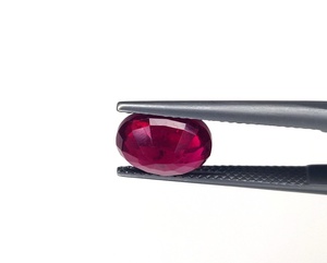 Haute qualité 100% naturel rubis rose rougeâtre couleur 8x10mm calibré ovale coupe traité thermiquement pierre précieuse en vrac pour la fabrication de bijoux - Product Image 4