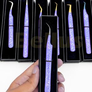 Pinzas de pestañas de precisión personalizables con puntas de fibra fina Aplicación de volumen Estilos puntiagudos curvos para uso de extensión de pestañas - Product Image 4