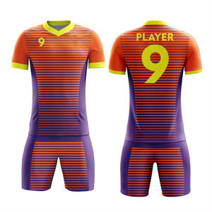 Uniforme de fútbol de color personalizado de alta calidad para adultos conjuntos de ropa deportiva fabricados en fábrica - Product Image 3